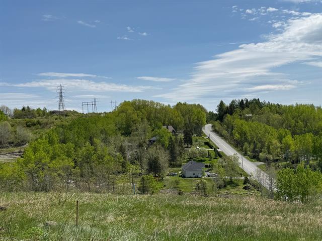 Terrain — photo 1
