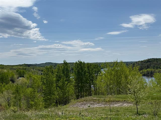 Terrain — photo 1