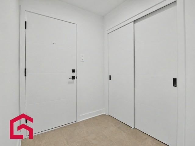 879A, App. 302 — photo 2