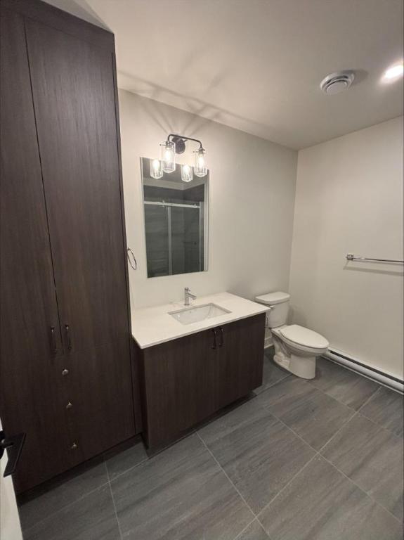 2 CH - 1 SDB - Saint-Hyacinthe - $1,400 /mo 5