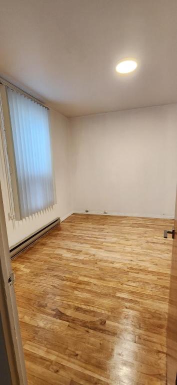4 1/2 - Montréal (Mercier) - 1 295 $/mois — photo 1