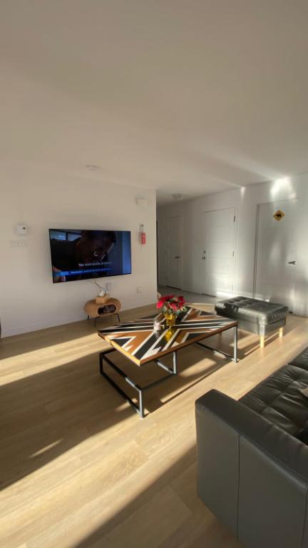 946 Rue St Thomas — photo 3