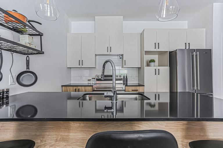 4 1/2 À LOUER - JOLIETTE - APPARTEMENT À LOUER 4