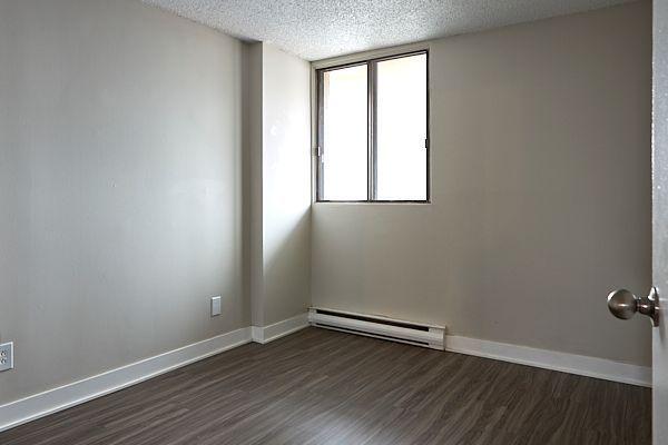 101 Place Charles-Le Moyne — photo 1