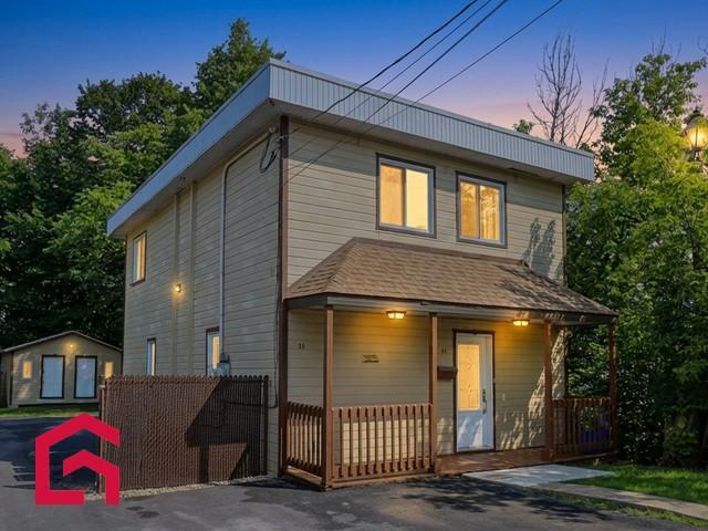 51 53 Rue de St-Faustin — photo 1