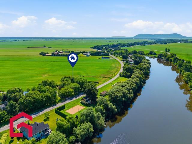 301 Rg du Bas-de-la-Rivière — photo 1