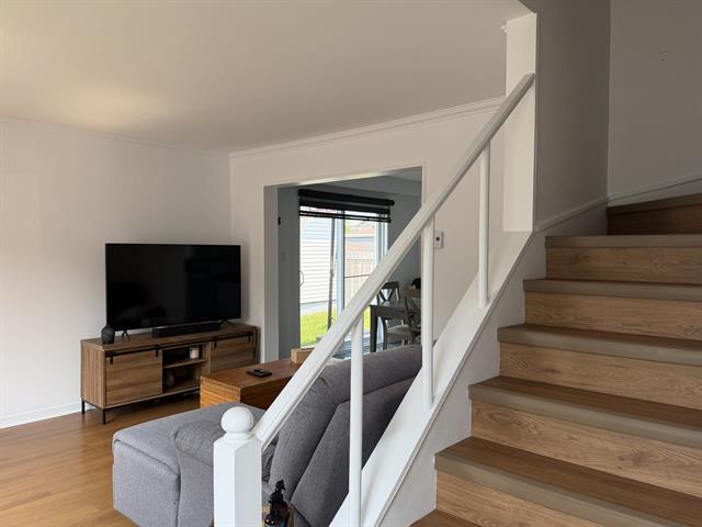 256 258 Rue St-Sacrement — photo 2