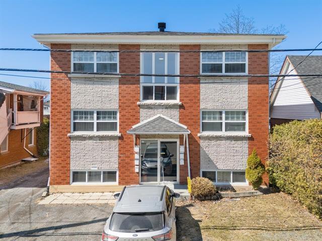 355 15e Avenue S. — photo 1