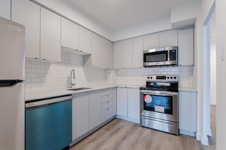 406 Rue Crépeau — photo 1