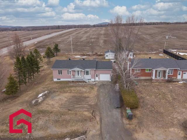 1096 Rue St-Jean — photo 2