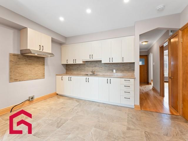 7146 Rue Molson — photo 3