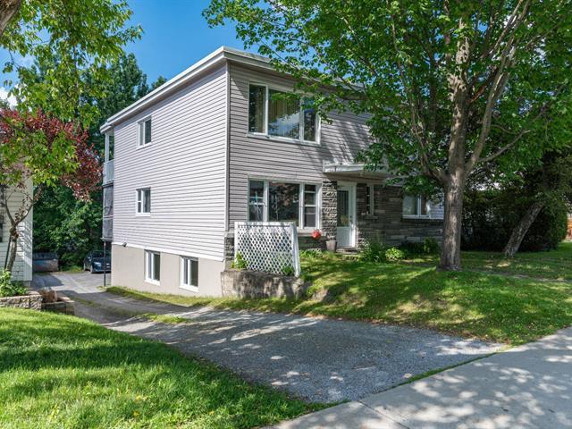 1395 Rue Champlain — photo 1