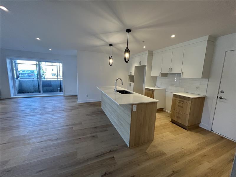 678 Rue de la Visitation — photo 2