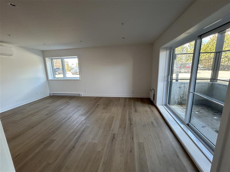 678 Rue de la Visitation — photo 3