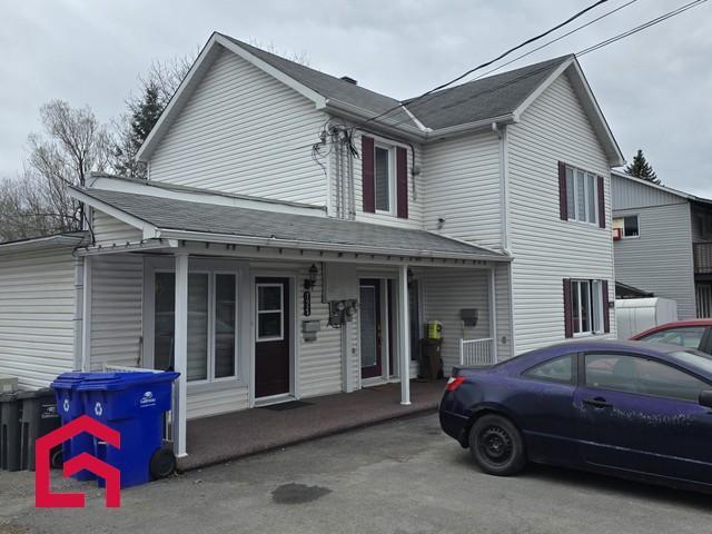 792 794 Av. de Buckingham — photo 1