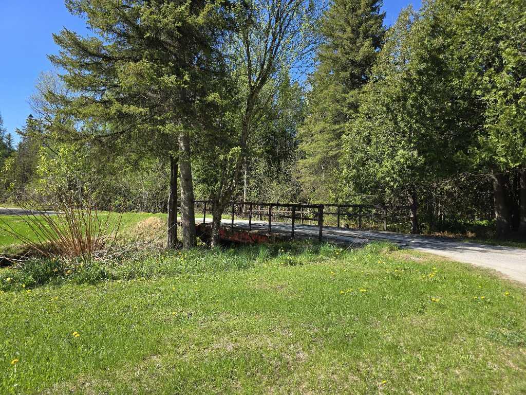653 Chemin de la Cédrière, Le Haut-Saint-François, QC, Canada — photo 1