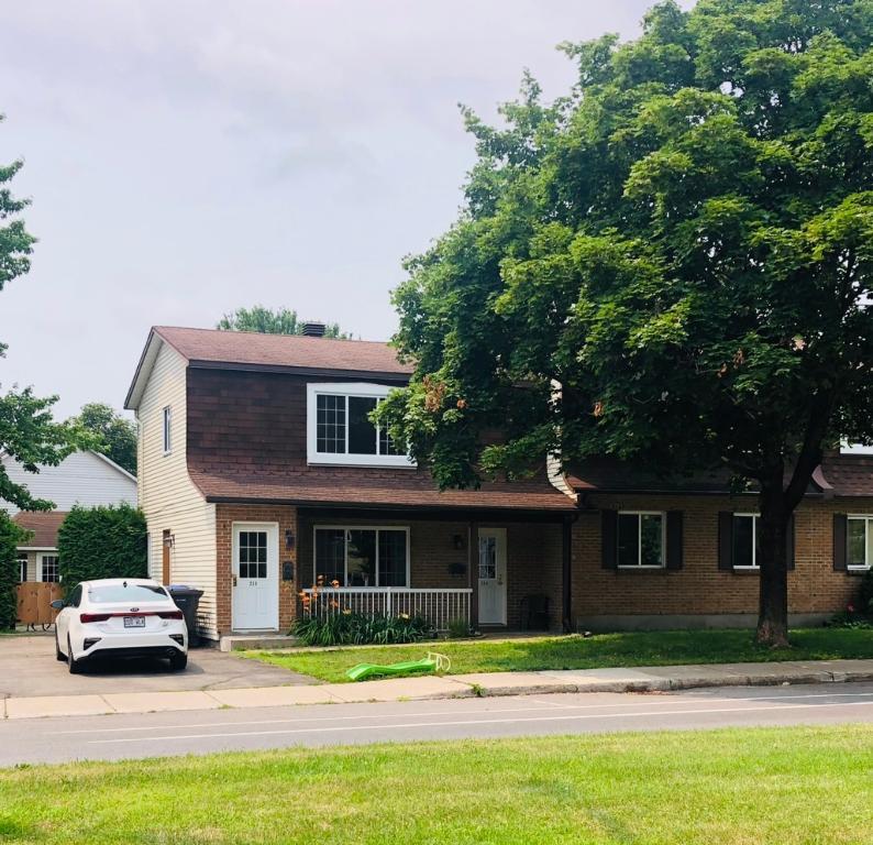 218 Boul Goyer St-Eustache — photo 1