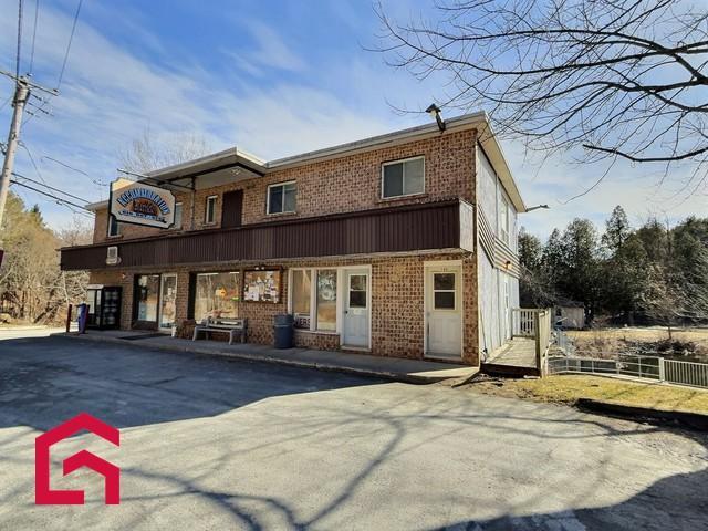 143 145 Rue Principale E. — photo 1