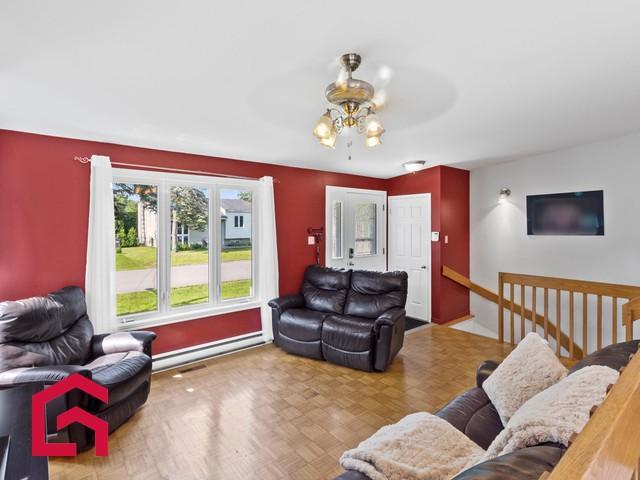 170 Rue Laporte — photo 3