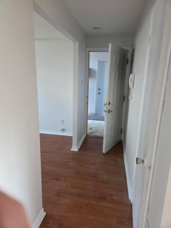 Magnifique appartement 3 1/2 disponible 4