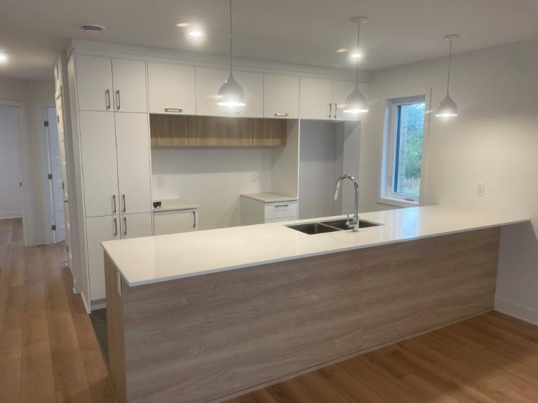 2 CH - 1 SDB - Granby - $1,565 /mo 2