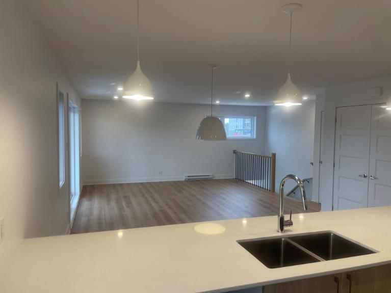 2 CH - 1 SDB - Granby - $1,565 /mo 3
