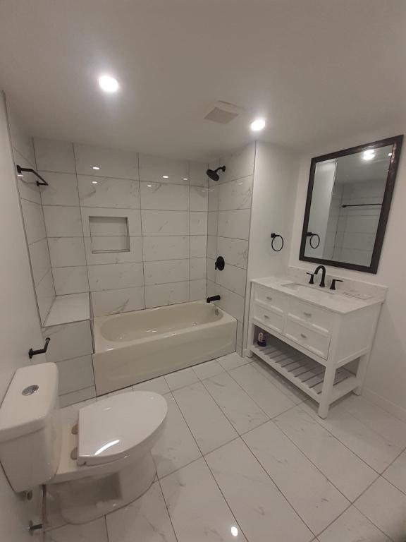 3158 Rue Saint-Zotique Est — photo 2