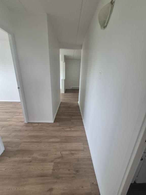 2 CH - 1 SDB - Gatineau - $1,699 /mo 3