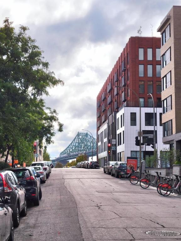 2180 Rue Sainte-Catherine Est — photo 3