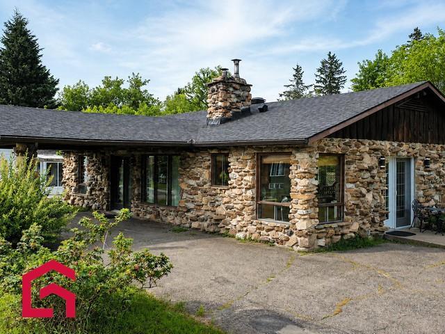 660 Rue Lafleur — photo 1