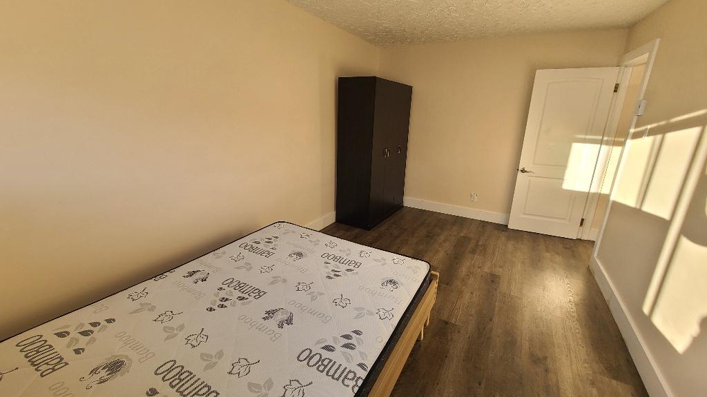 2400 Rue Jean-Talon Est — photo 2
