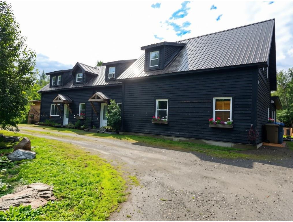 436 Chemin Barter, Bury, QC, Canada — photo 1