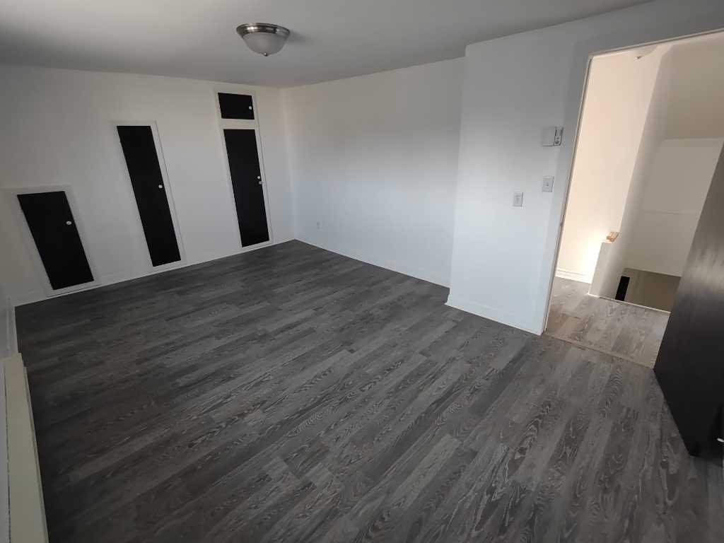 2045 Rue de l'Église — photo 2