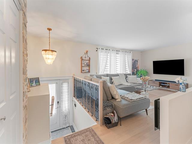 8749 8751 Rue Martel — photo 2