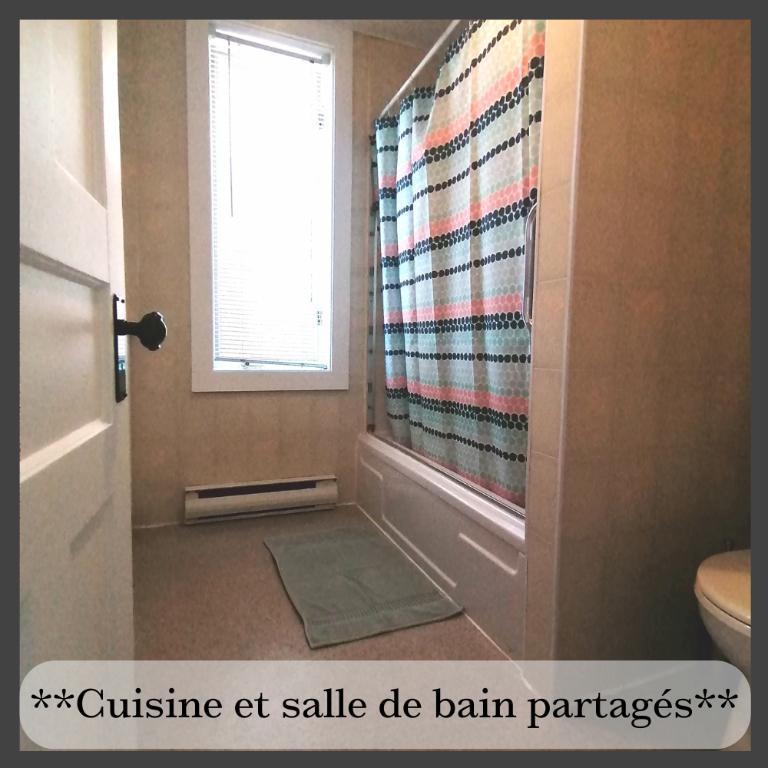 Chambre à louer - room for rent - Valleyfield — photo 2