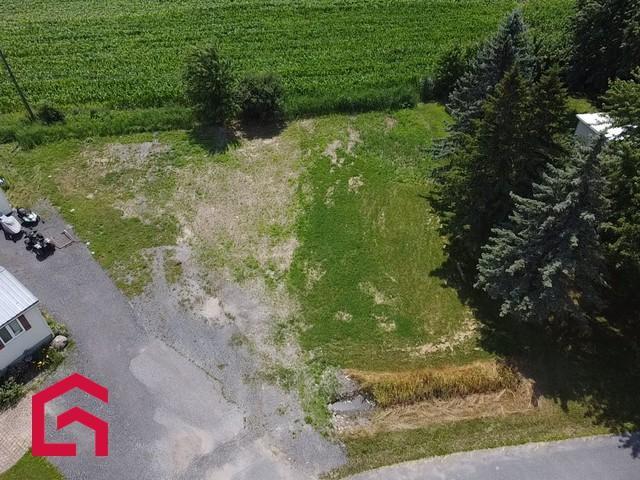Terrain — photo 1