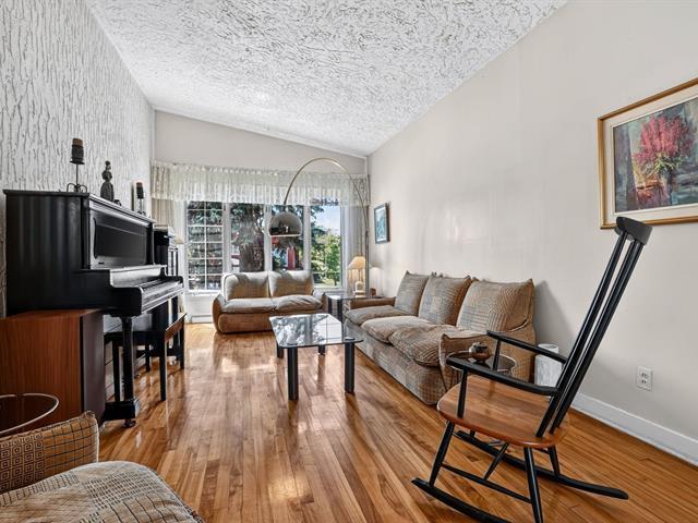 11987 Av. Albert-Duquesne — photo 3