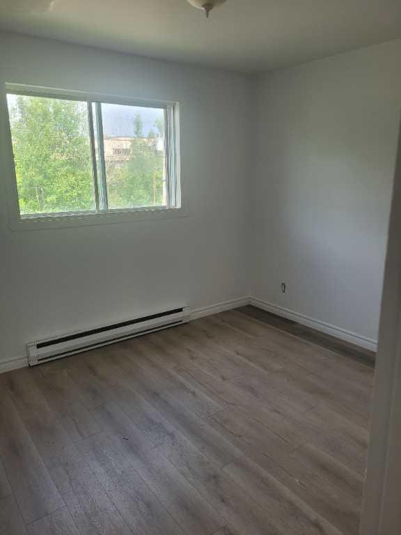 4 1/2  à louer   1350$ st Jérôme — photo 3