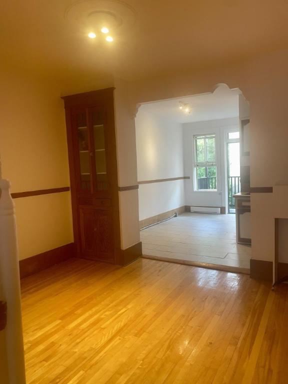 3 1/2 - Montréal  - 1 405 $/mois — photo 2