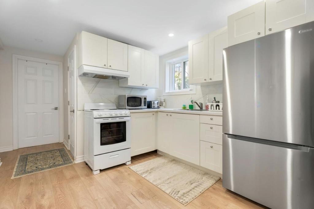 45e Avenue — photo 2