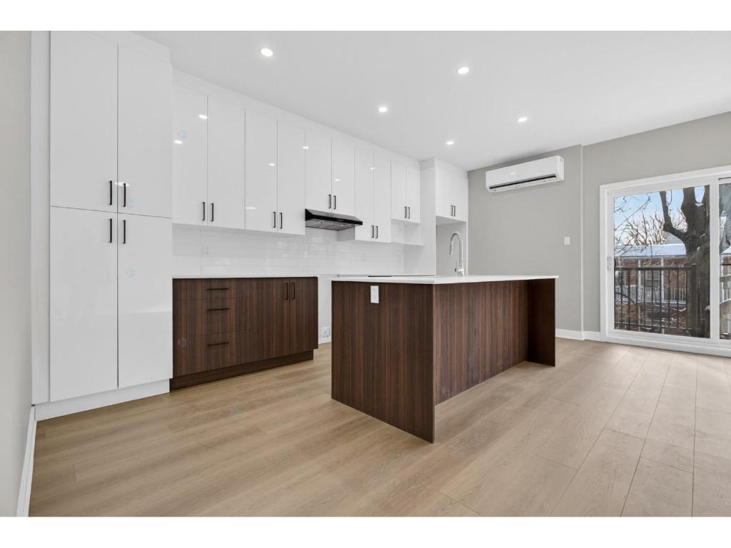 10472 Avenue Audoin — photo 3