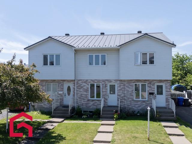 713 14e Avenue — photo 1