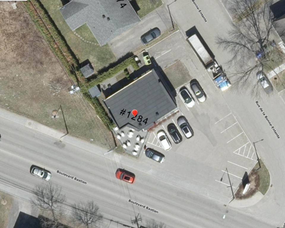 1284 Boulevard Bastien, Québec, QC, Canada — photo 2