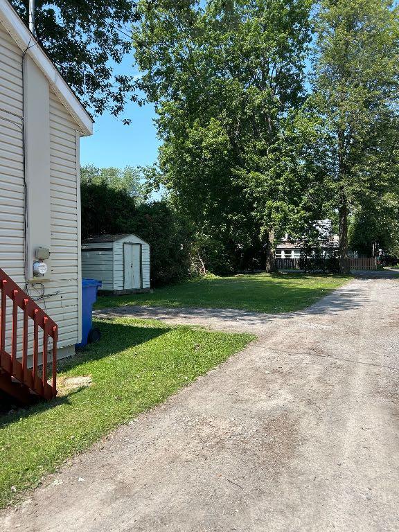 113 42e ieme Avenue — photo 2