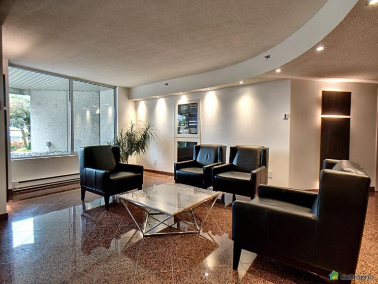 4 1/2 - Brossard  - 2 975 $/mois 5