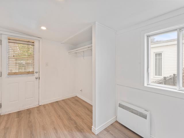 3940, App. 19 — photo 2