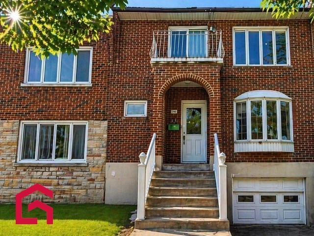 2366 Av. West Hill — photo 1