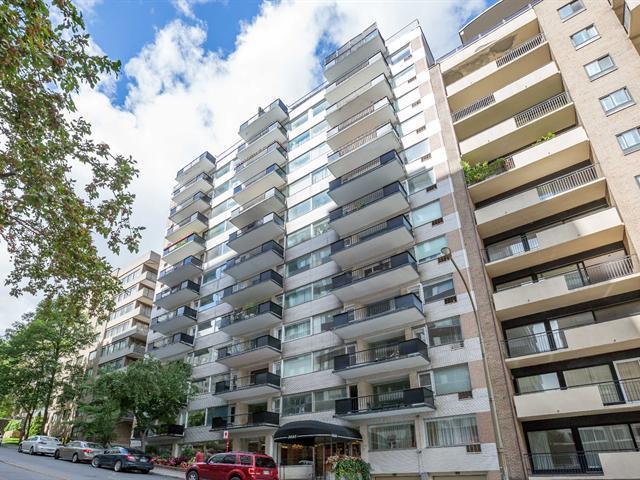 3445 Drummond — photo 1