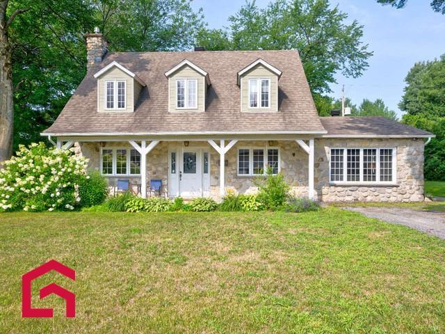2410 Rue Marie-Jeanne-Lauzon — photo 1