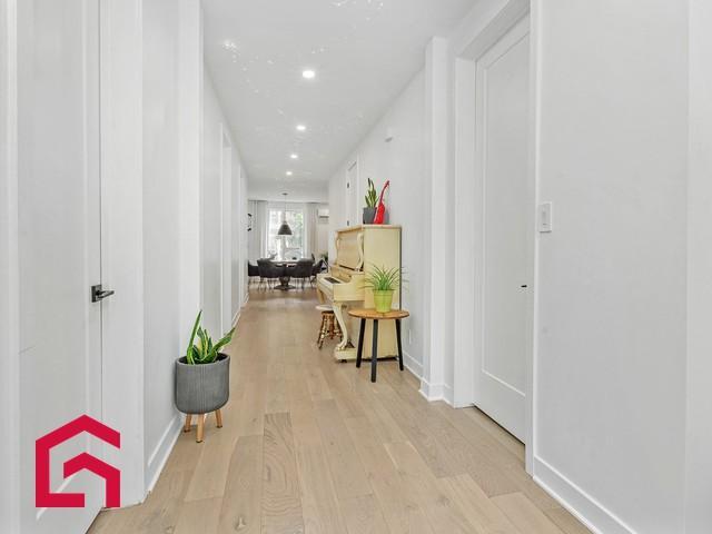 1681 Rue Viau — photo 3